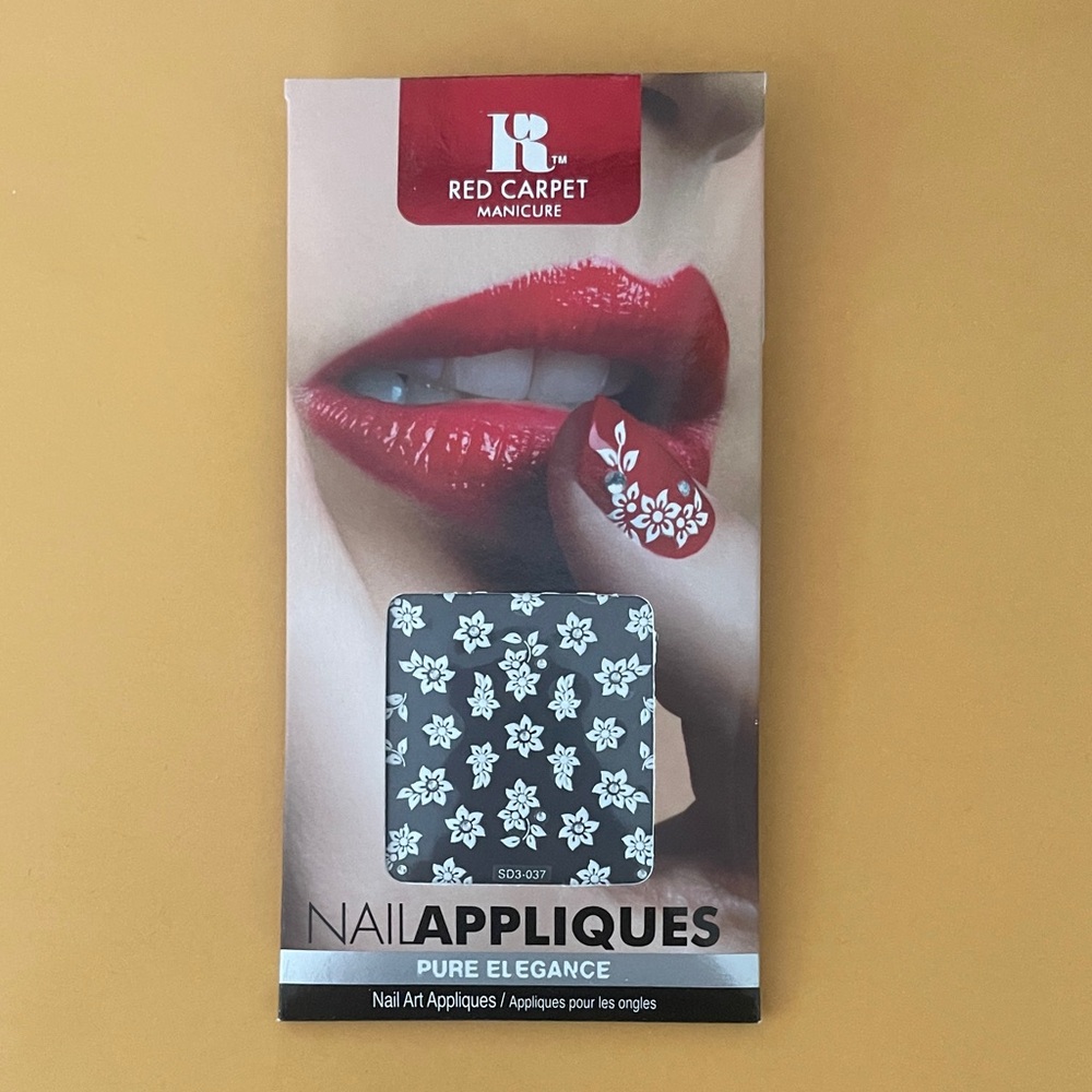 Red Carpet Manicure Nail Appliques